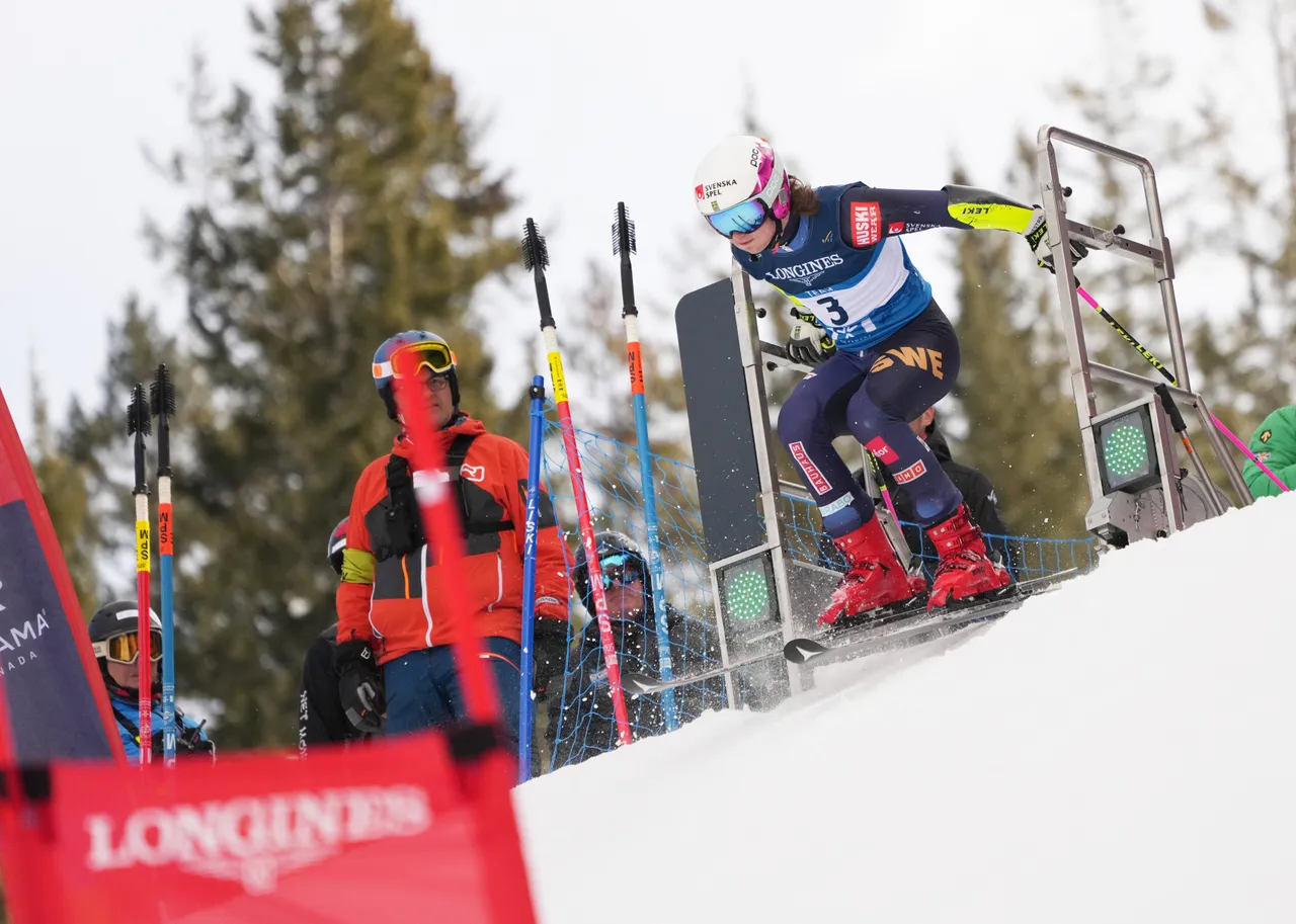 Mixed Teams Event | On Course