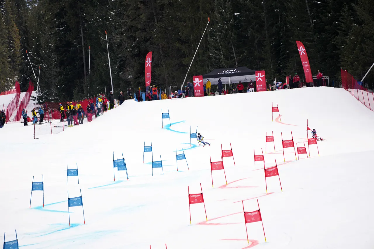 Mixed Teams Event | On Course