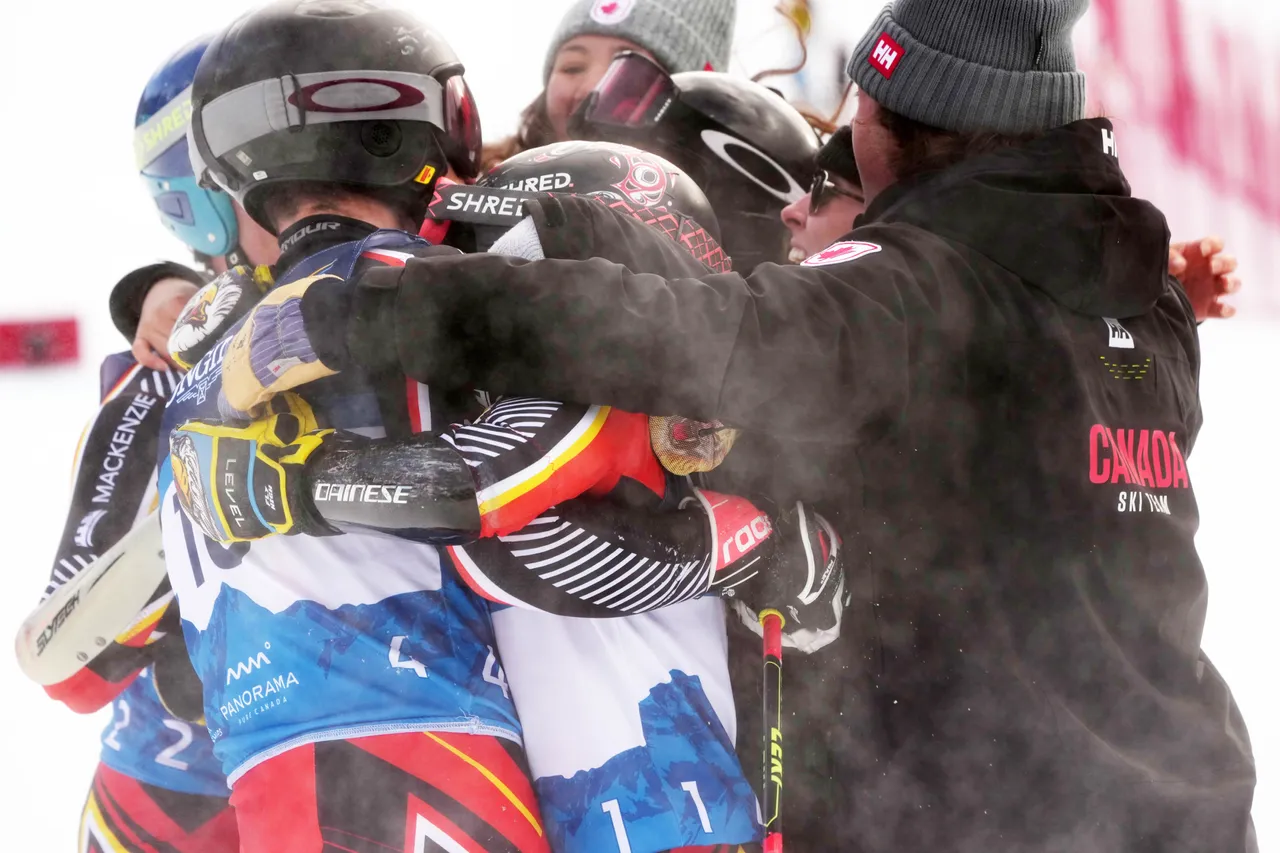 Mixed Teams Event | On Course