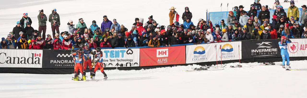 Mixed Teams Event | On Course