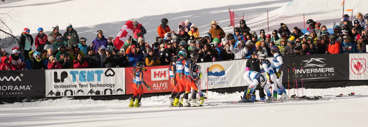 Mixed Teams Event | On Course
