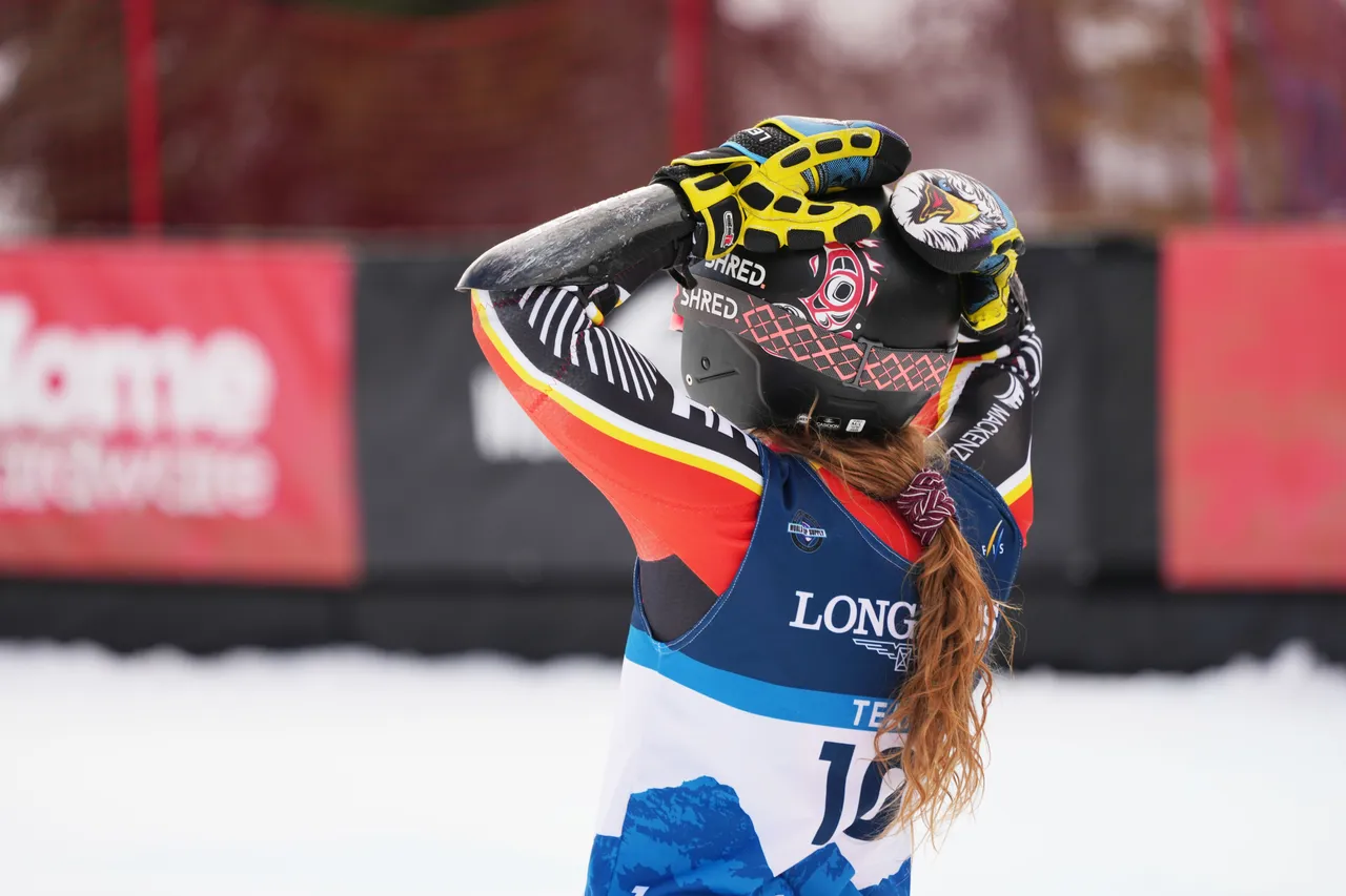 Mixed Teams Event | On Course