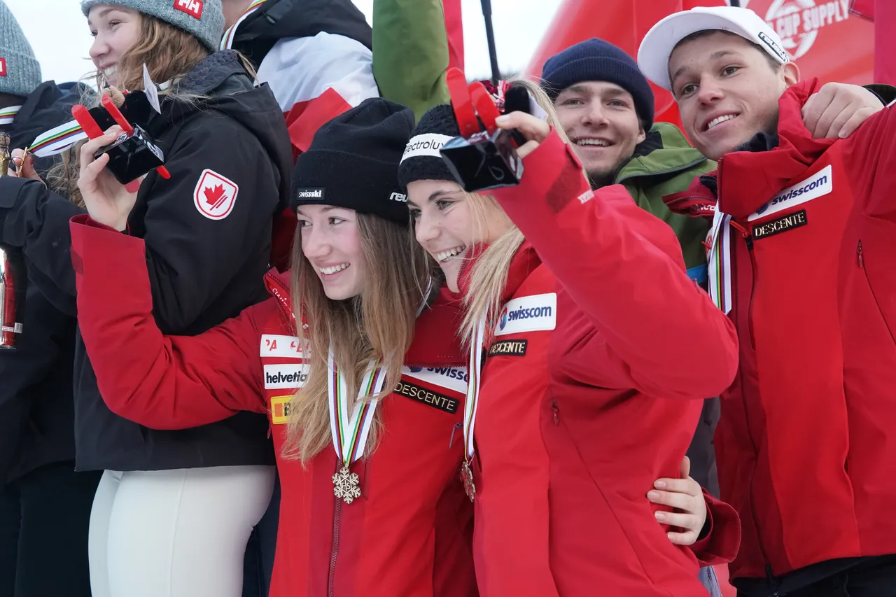 Mixed Teams Event | Medal Ceremony