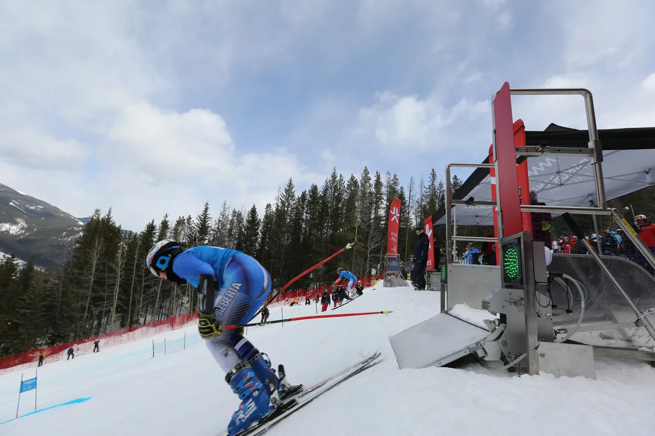 Mixed Teams Event | On Course