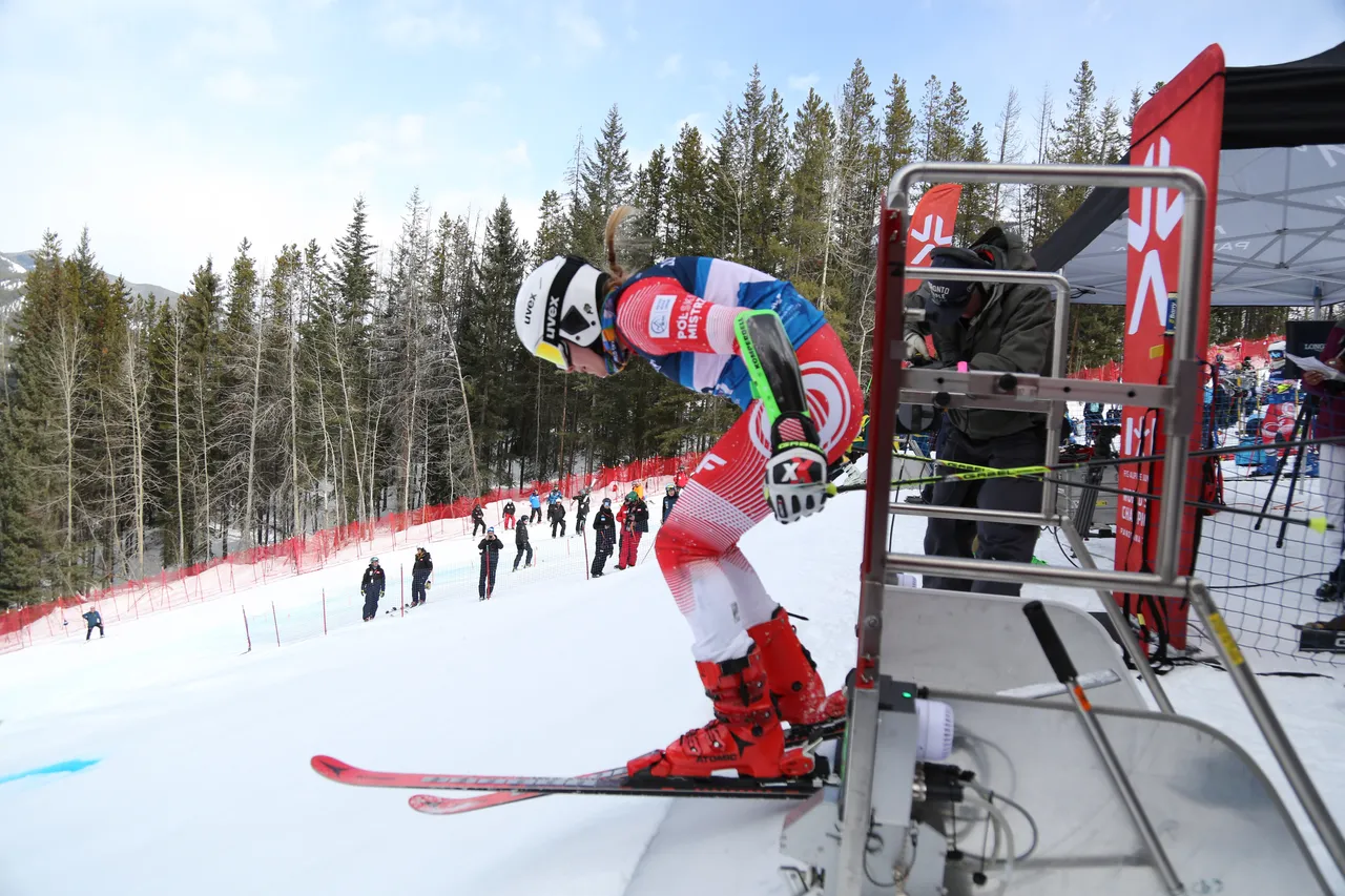 Mixed Teams Event | On Course