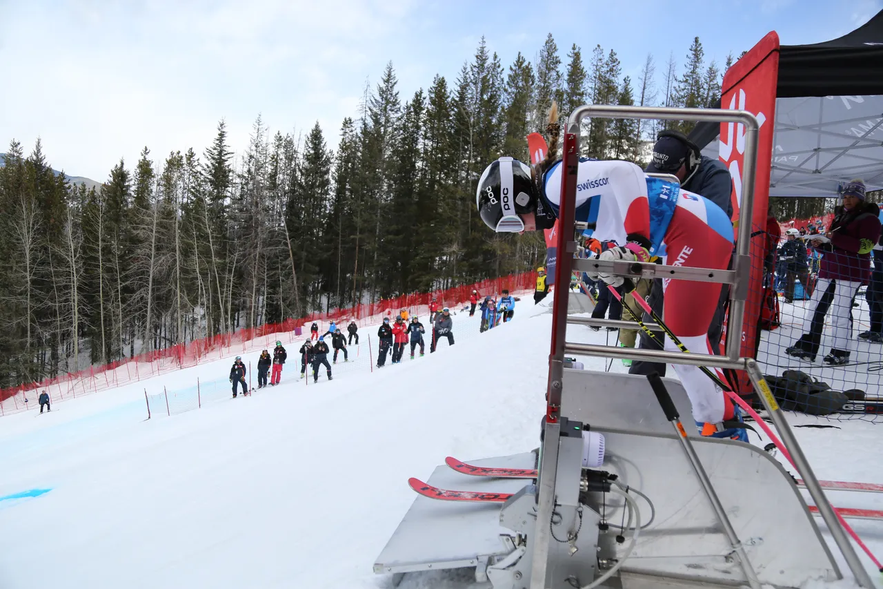 Mixed Teams Event | On Course