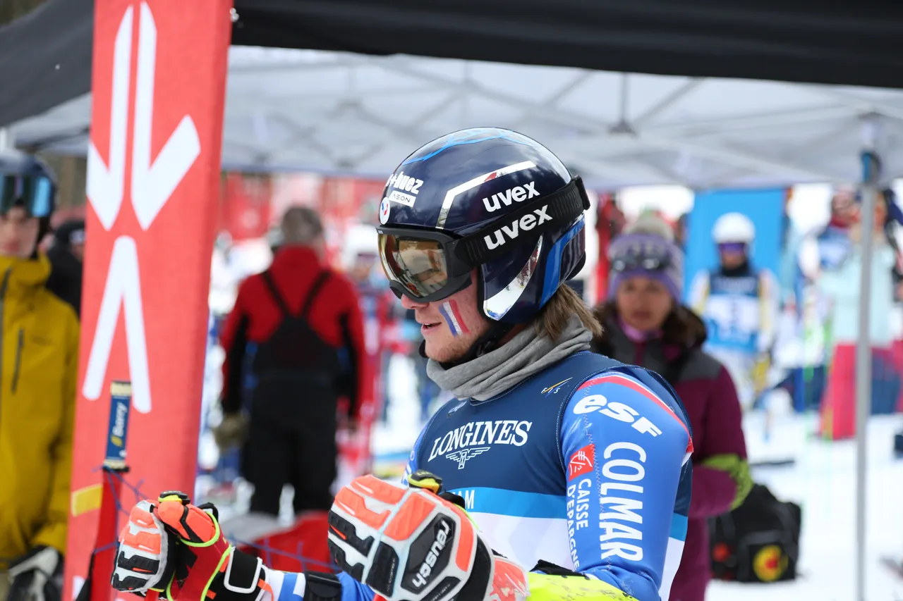 Mixed Teams Event | On Course
