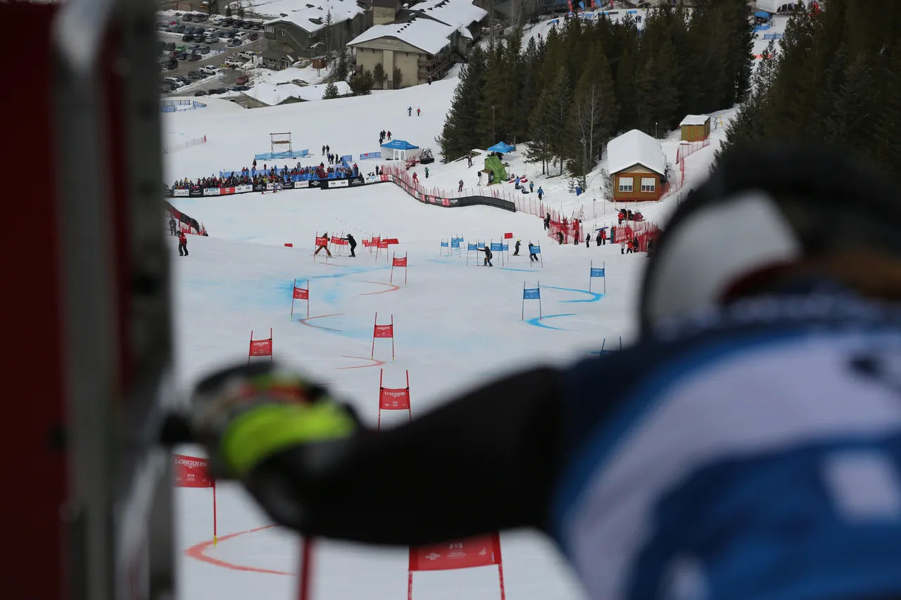 Mixed Teams Event | On Course