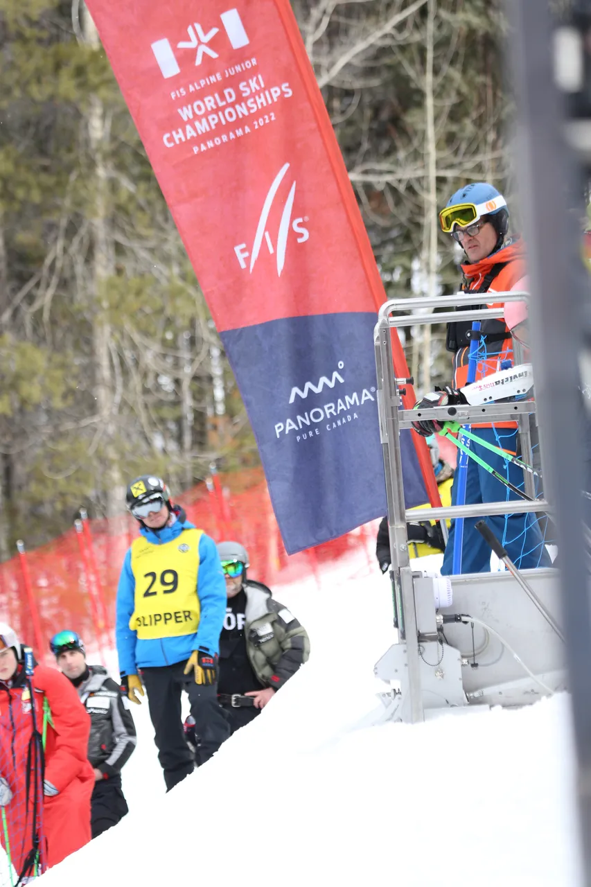 Mixed Teams Event | On Course