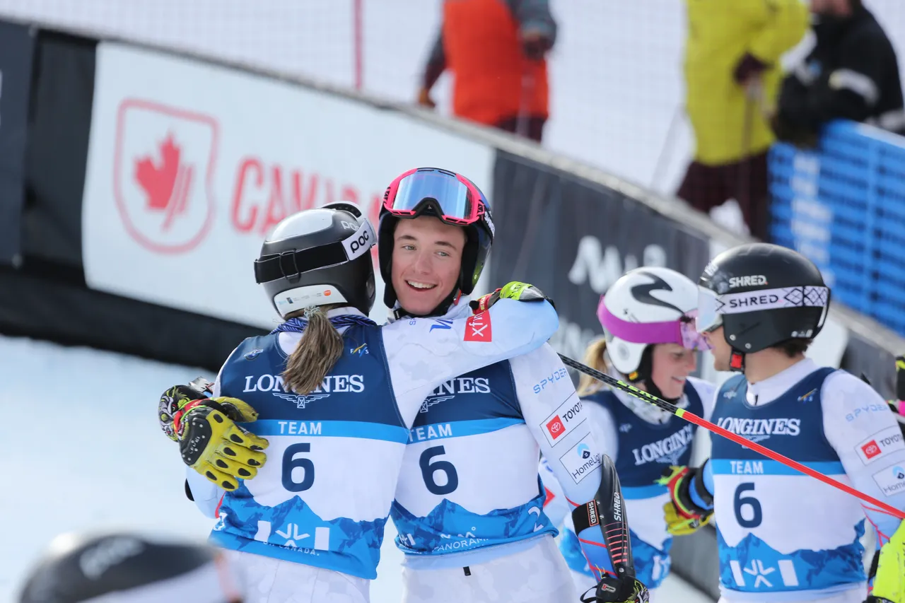 Mixed Teams Event | On Course