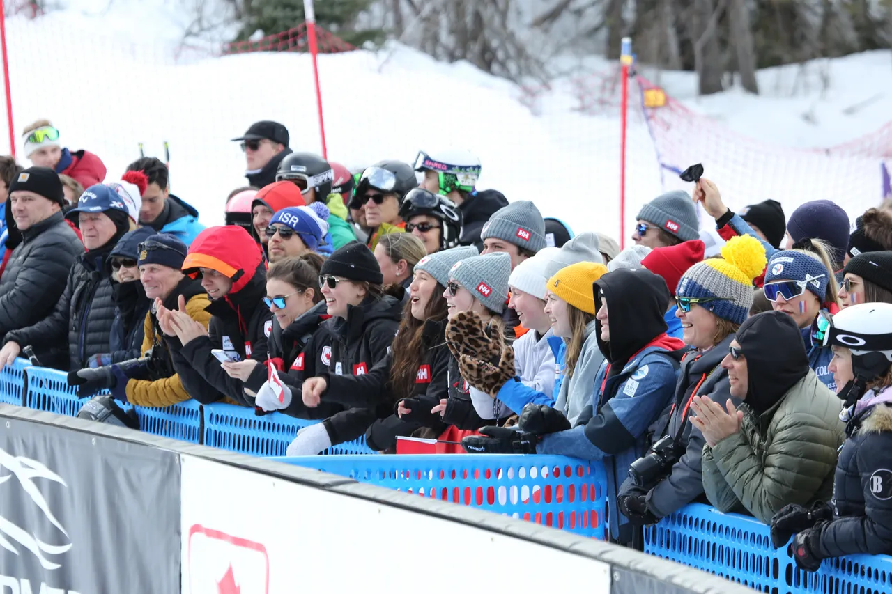 Mixed Teams Event | On Course