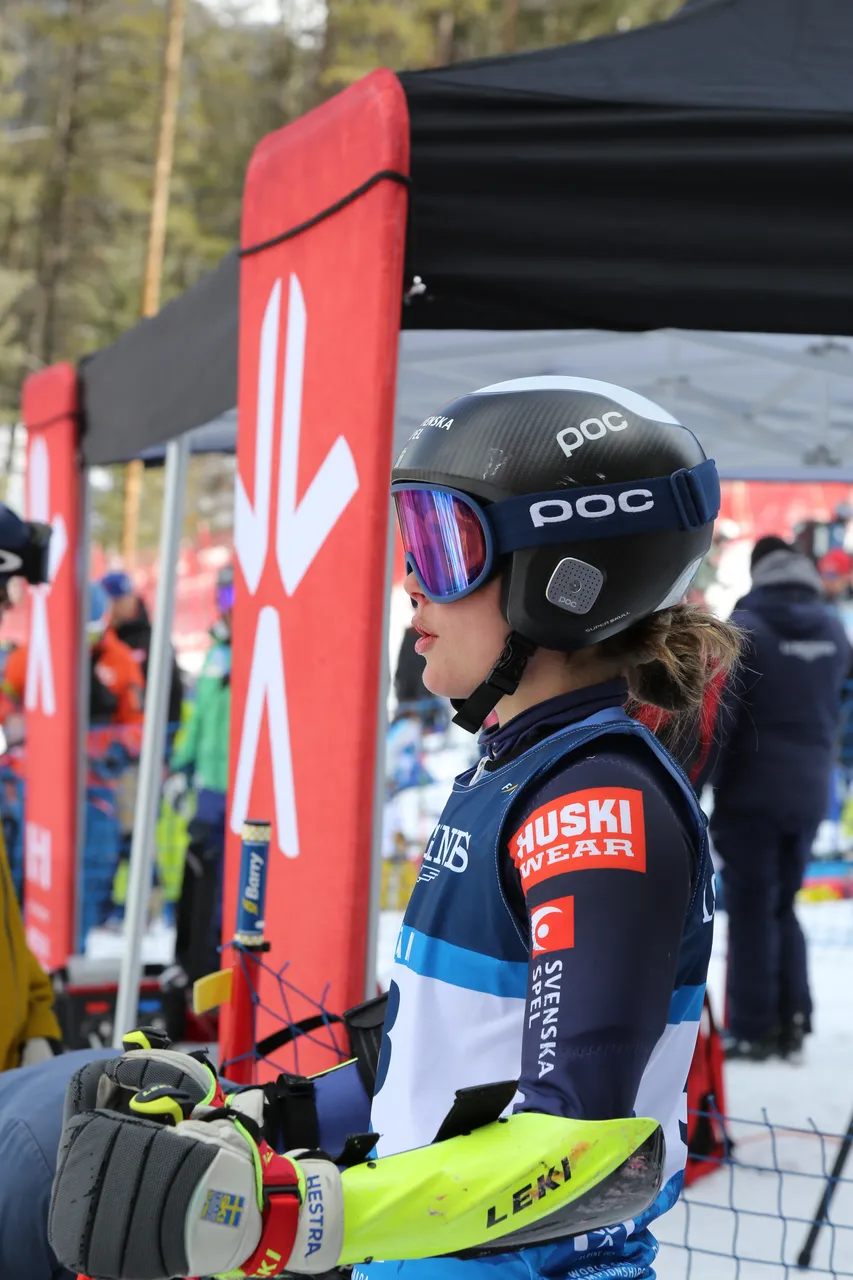 Mixed Teams Event | On Course