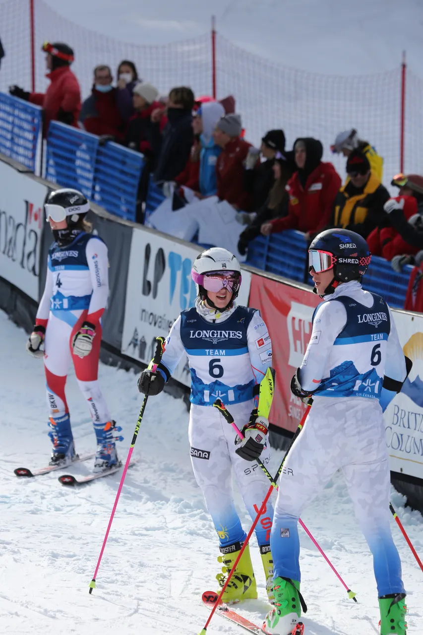 Mixed Teams Event | On Course