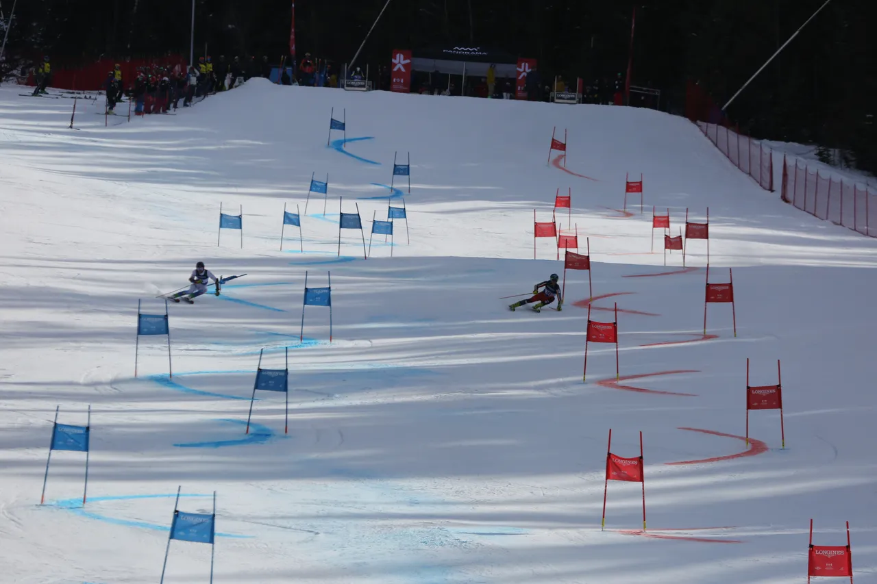 Mixed Teams Event | On Course