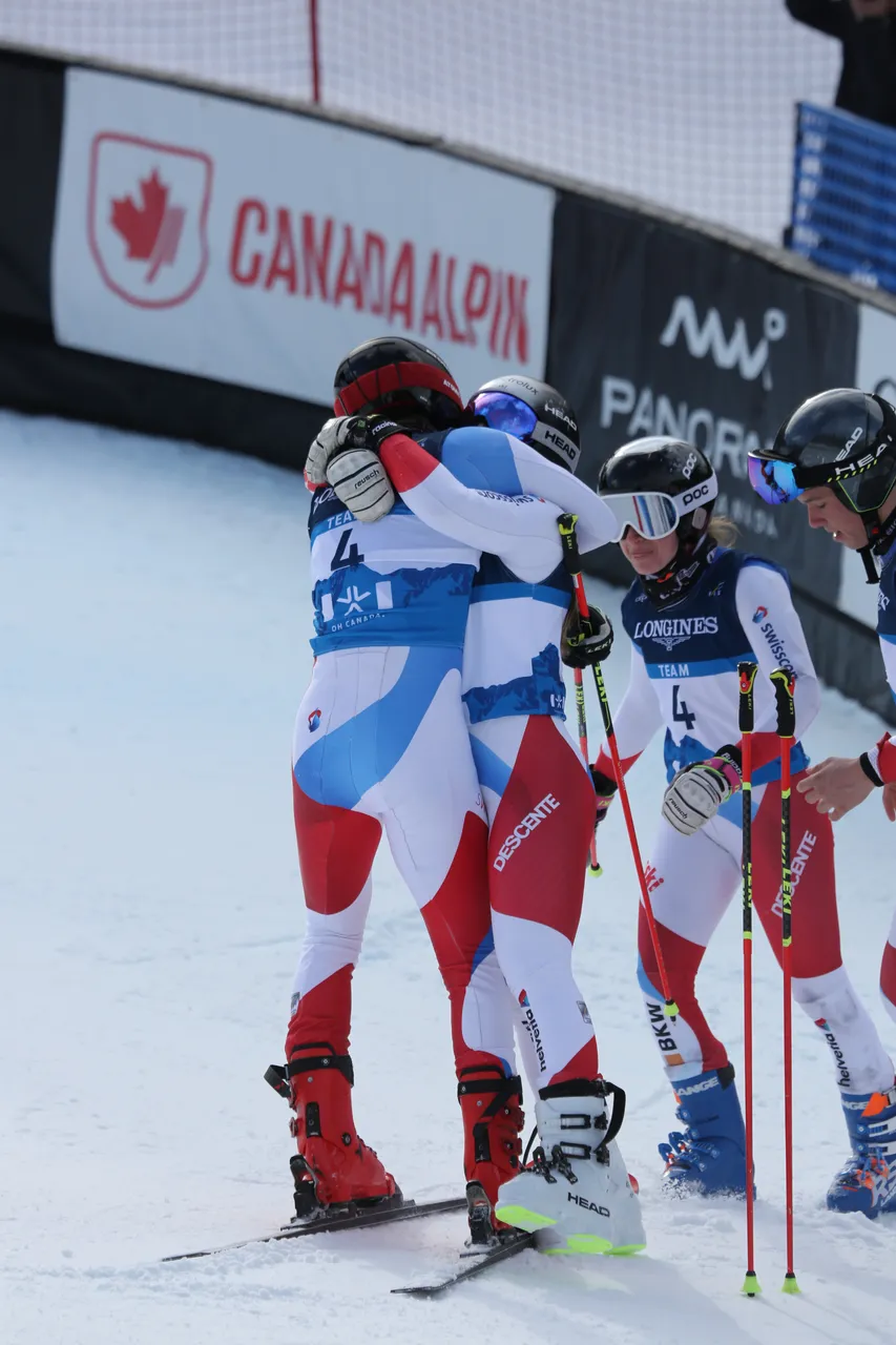 Mixed Teams Event | On Course
