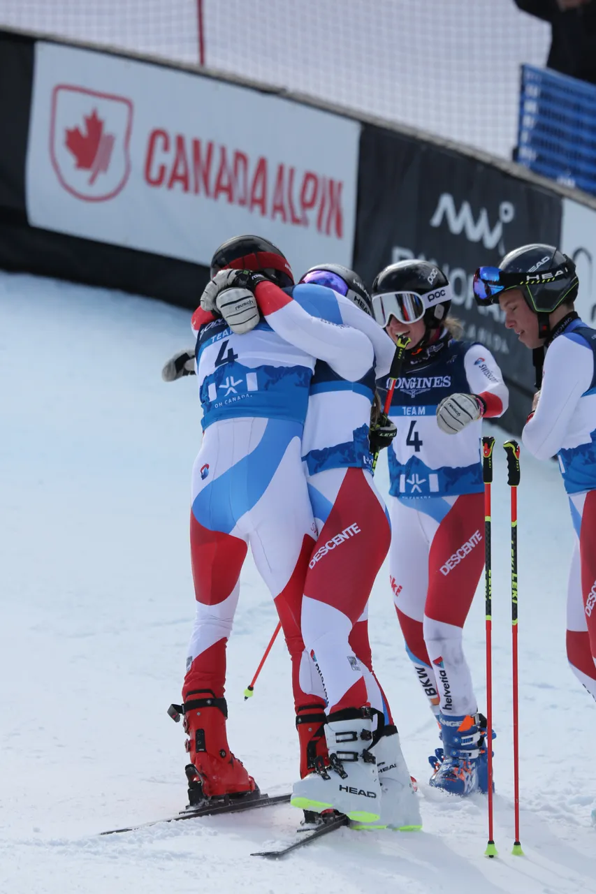 Mixed Teams Event | On Course