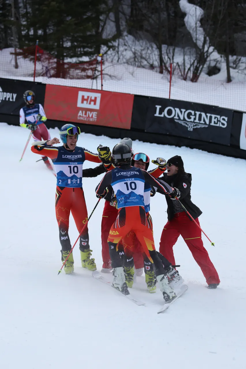 Mixed Teams Event | On Course