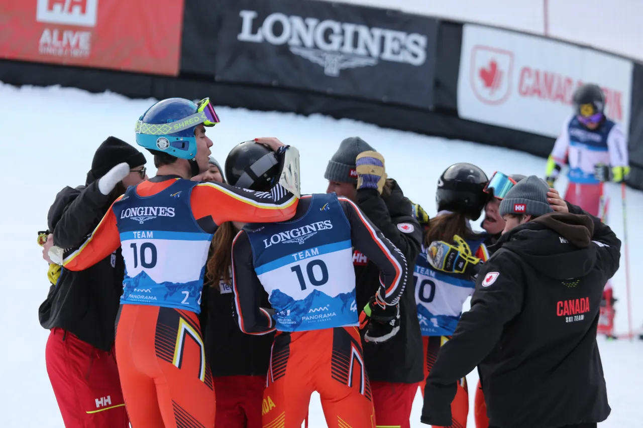 Mixed Teams Event | On Course