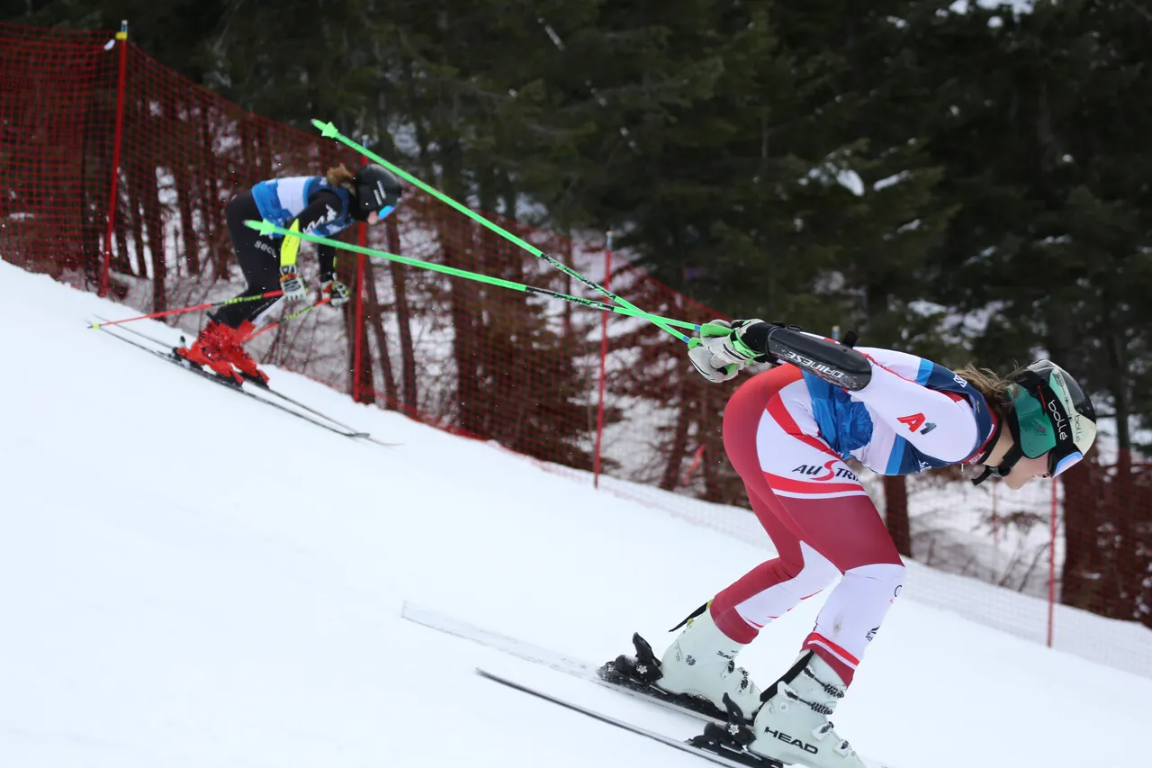 Mixed Teams Event | On Course