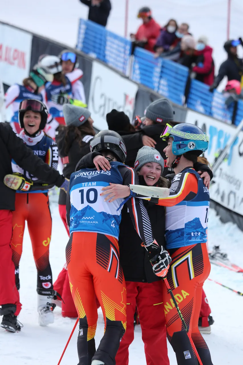 Mixed Teams Event | On Course
