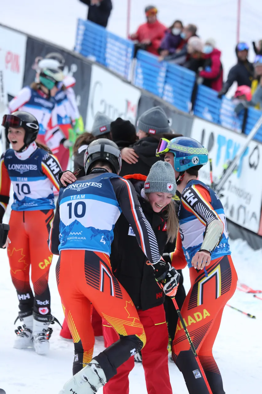 Mixed Teams Event | On Course