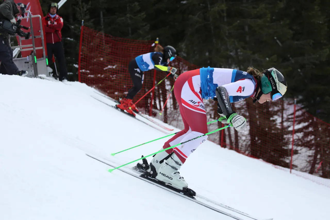 Mixed Teams Event | On Course