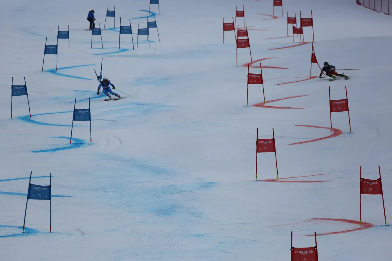 Mixed Teams Event | On Course