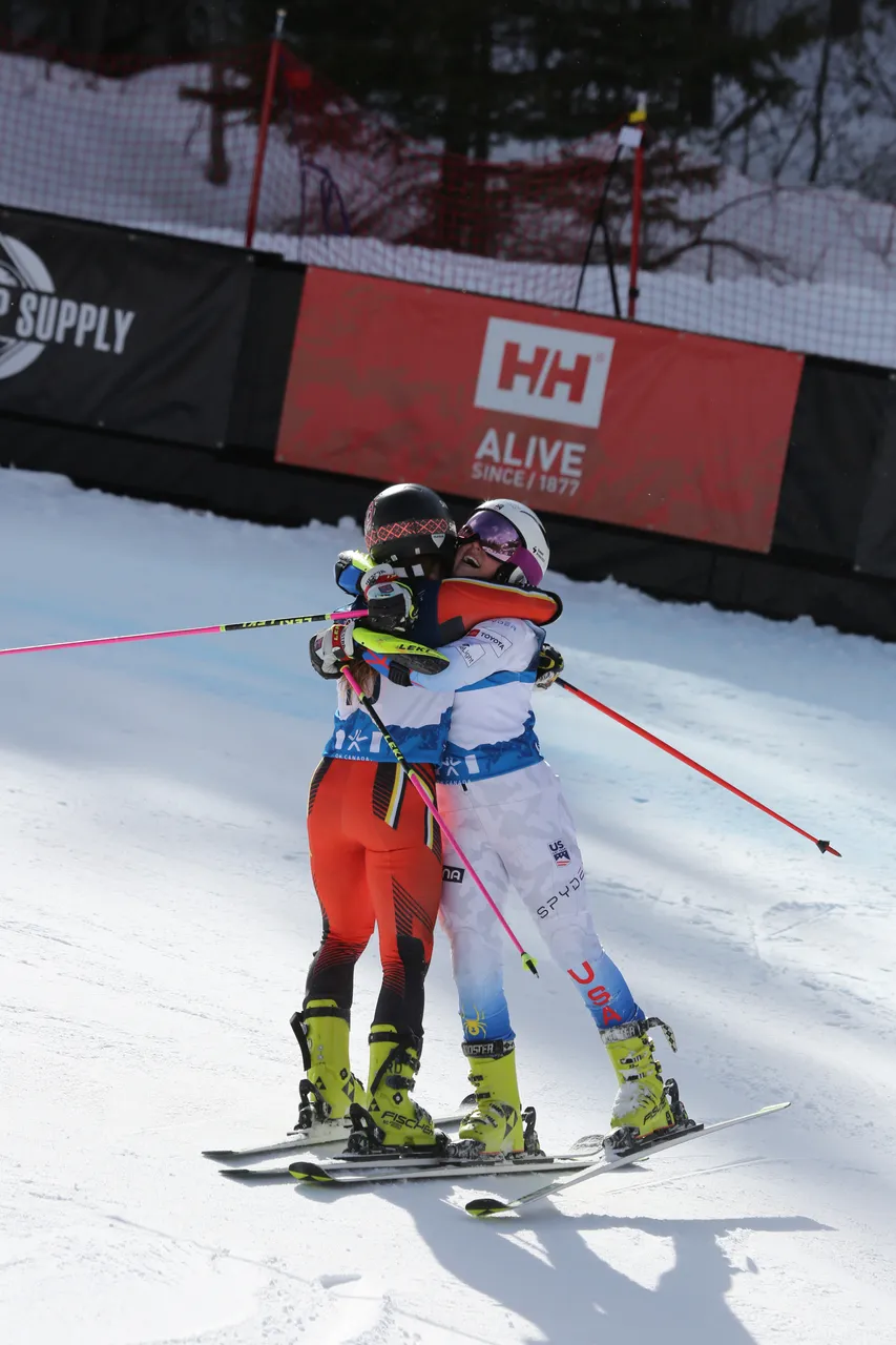 Mixed Teams Event | On Course
