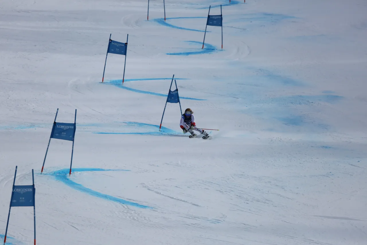 Mixed Teams Event | On Course