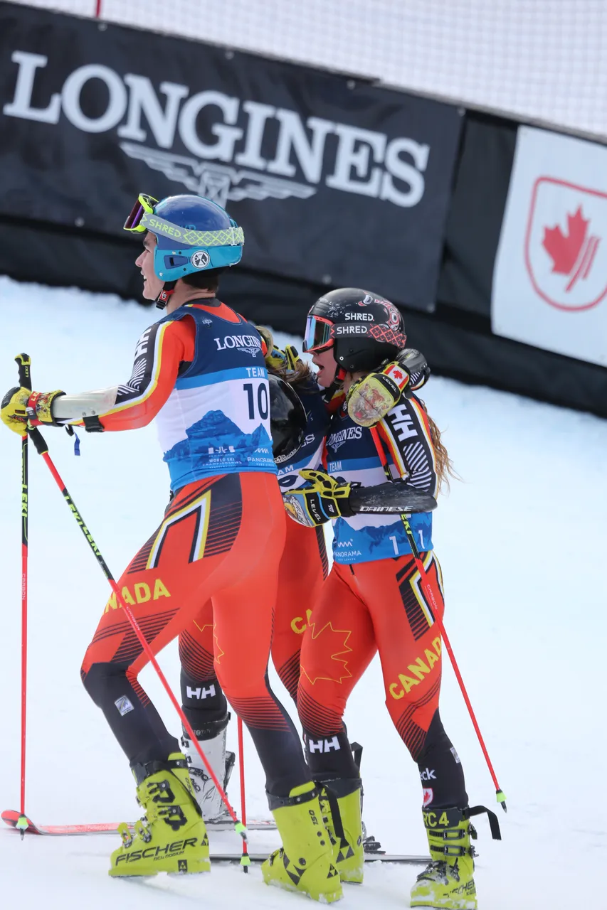 Mixed Teams Event | On Course