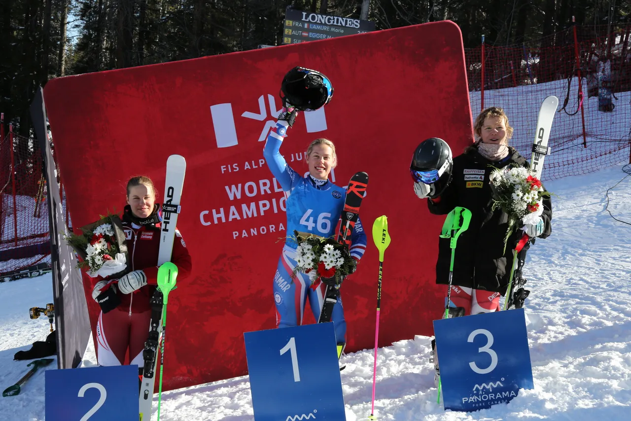 Women's AC-SL | Flower Ceremony