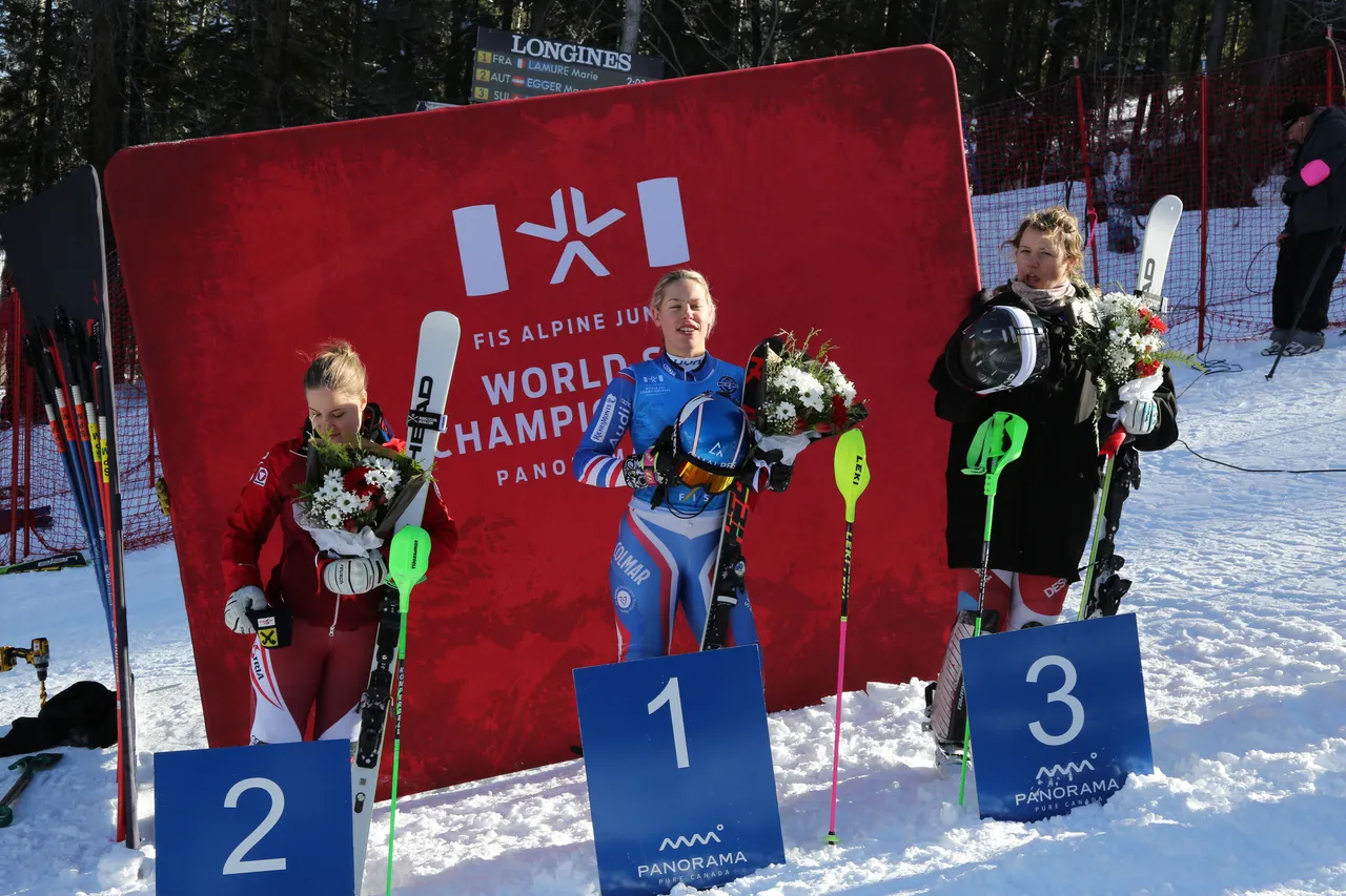 Women's AC-SL | Flower Ceremony