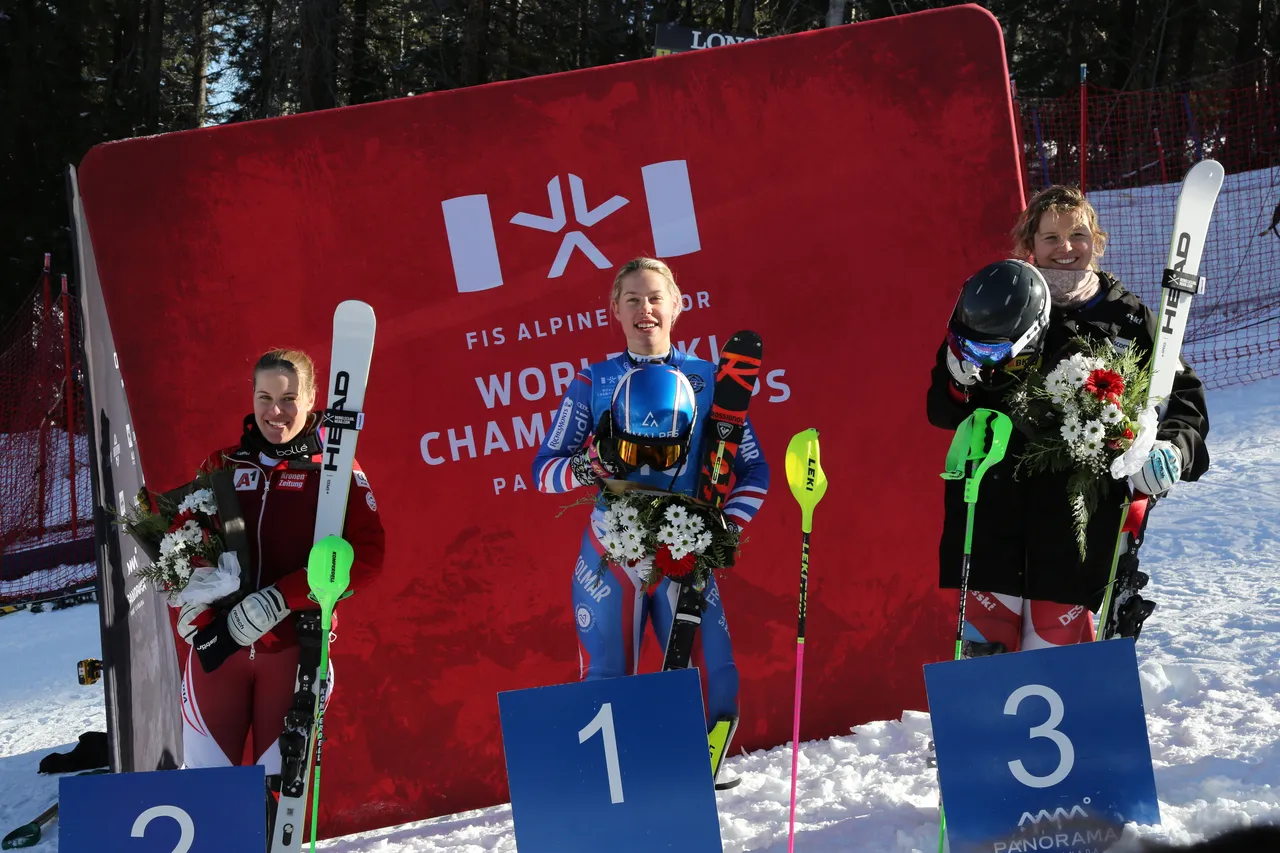 Women's AC-SL | Flower Ceremony