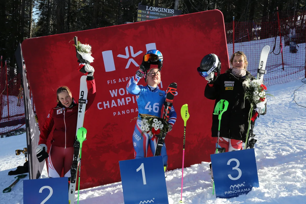 Women's AC-SL | Flower Ceremony