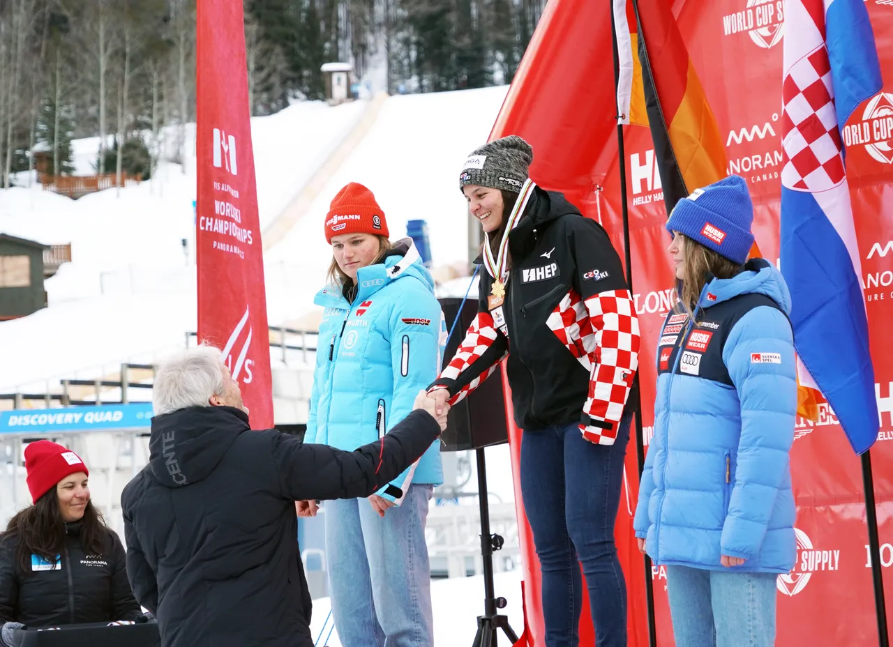 Women's SL | Medal Ceremony