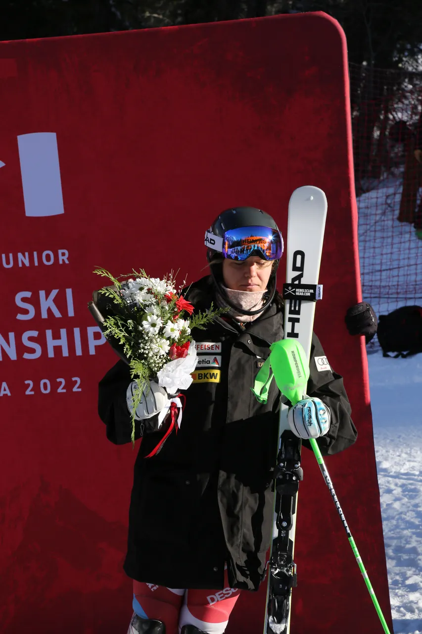 Women's AC-SL | Flower Ceremony