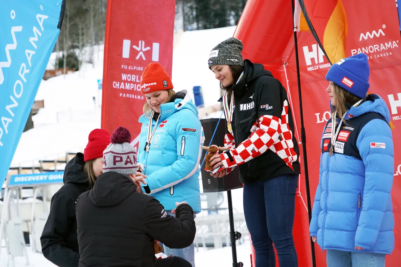 Women's SL | Medal Ceremony