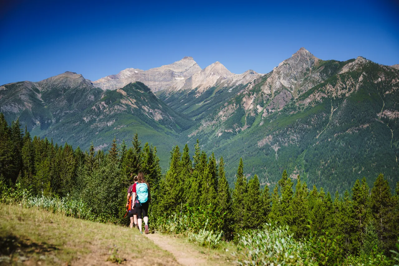 PMR-aug14-hike-yoga-lessons-23