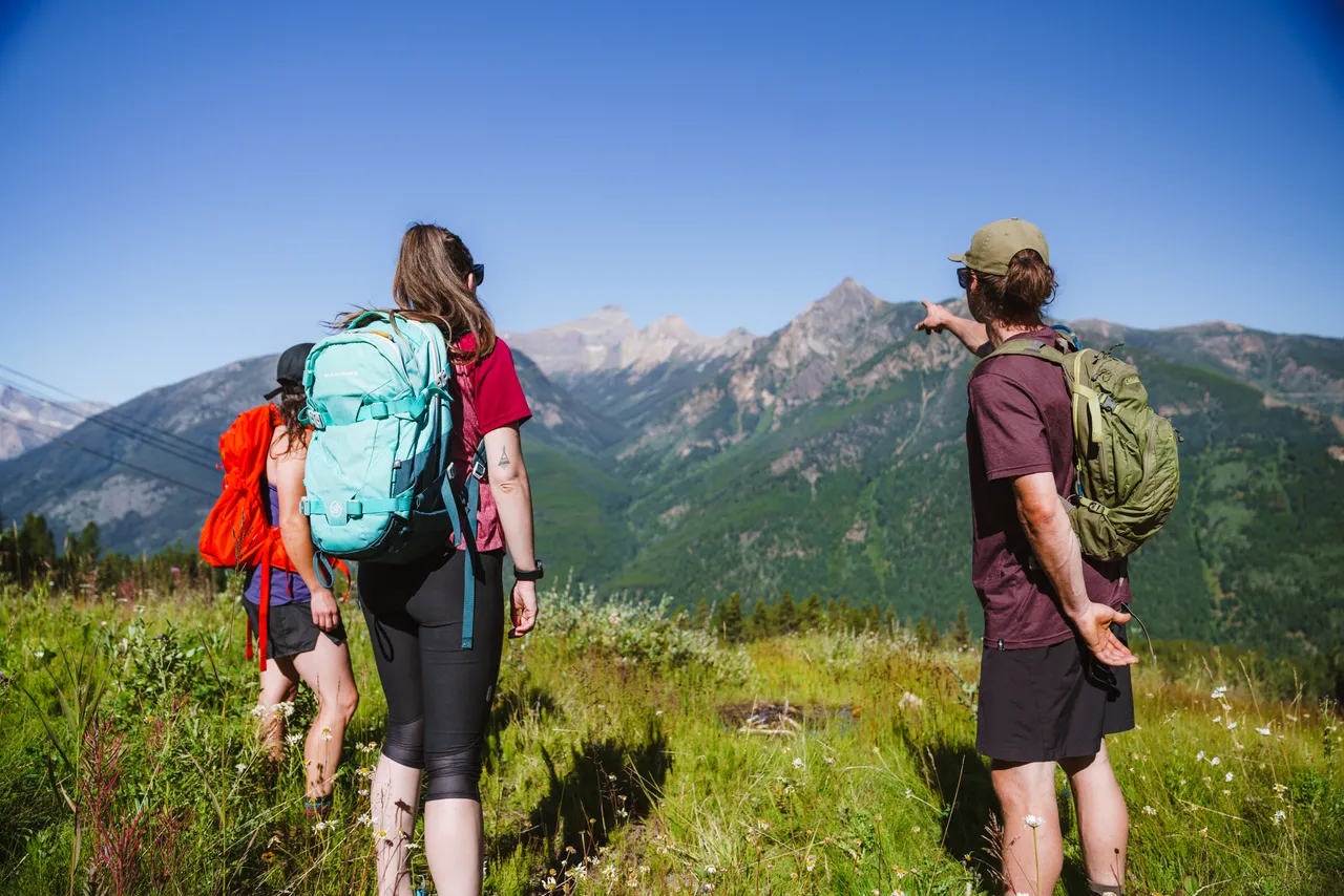 PMR-aug14-hike-yoga-lessons-7