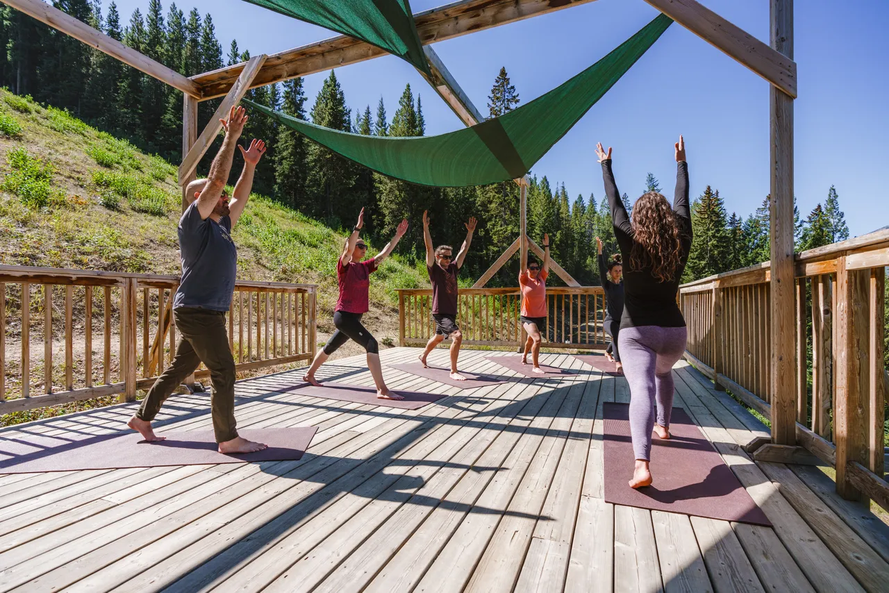 PMR-aug14-hike-yoga-lessons-68