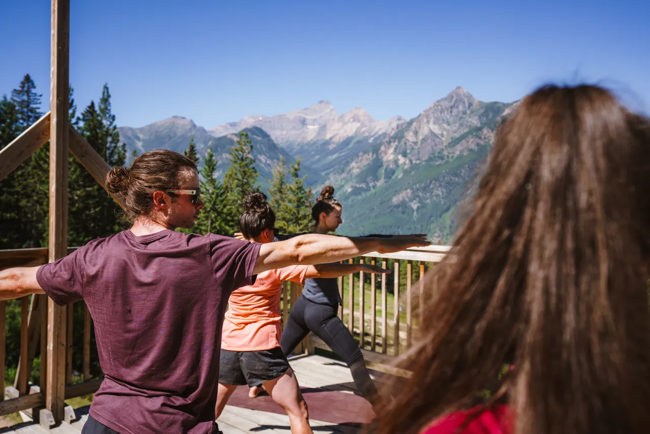 PMR-aug14-hike-yoga-lessons-73