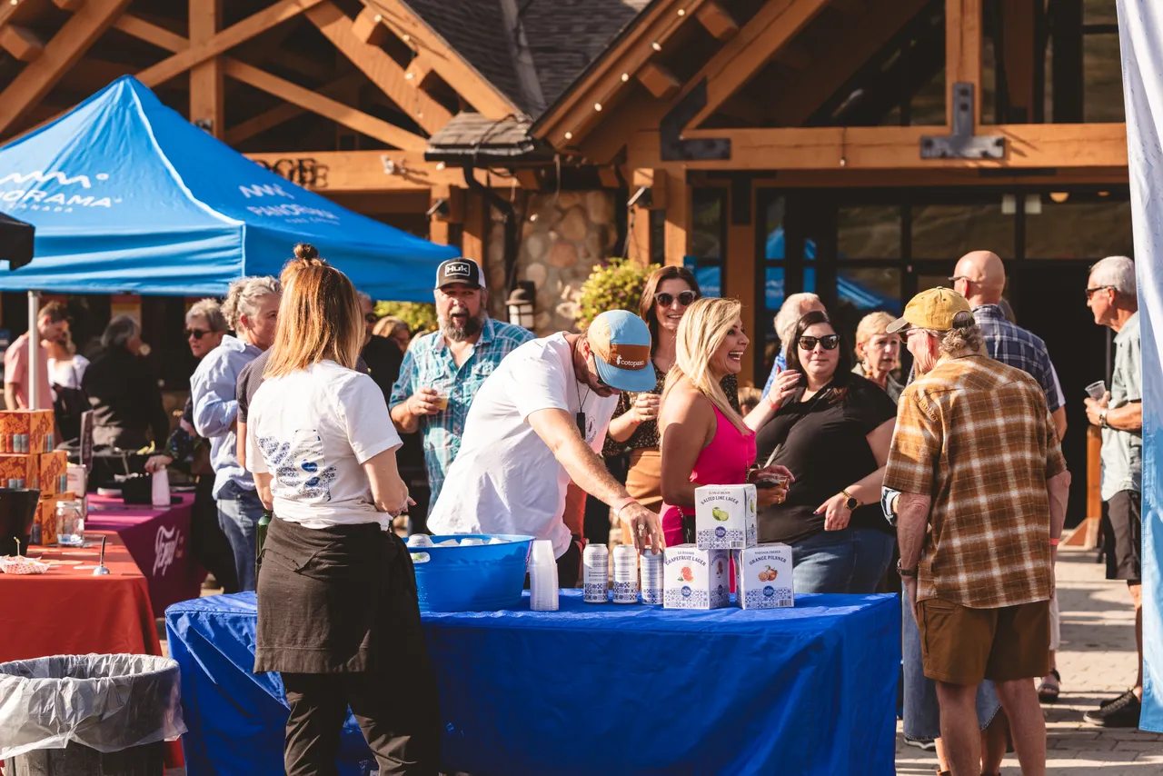 2025-09-12-pano-harvest-beer-21