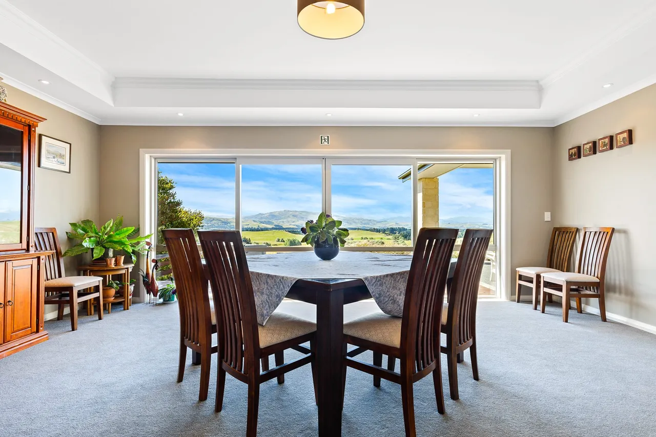 Ribbonwood Dining Room