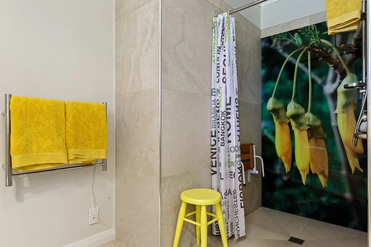 Ribbonwood Kowhai Ensuite